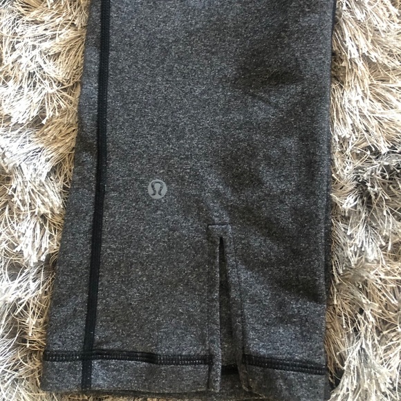 Lululemon Gather & Crow Crop - Picture 6 of 12